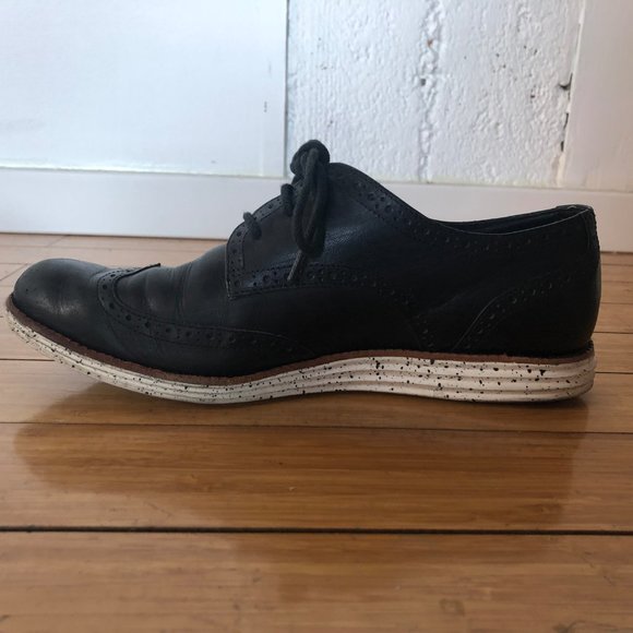 Cole Haan OriginalGrand Wingtip Oxford - Picture 4 of 7